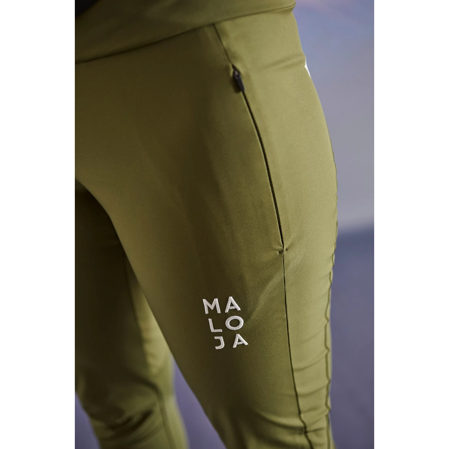 Maloja ArayaM. Damen Nordic Hybrid Softshellhose - Moonless 0817 34137 4 Maloja ArayaM. Damen Nordic Hybrid Softshellhose - Moonless 0817 34137 – Bild 4
