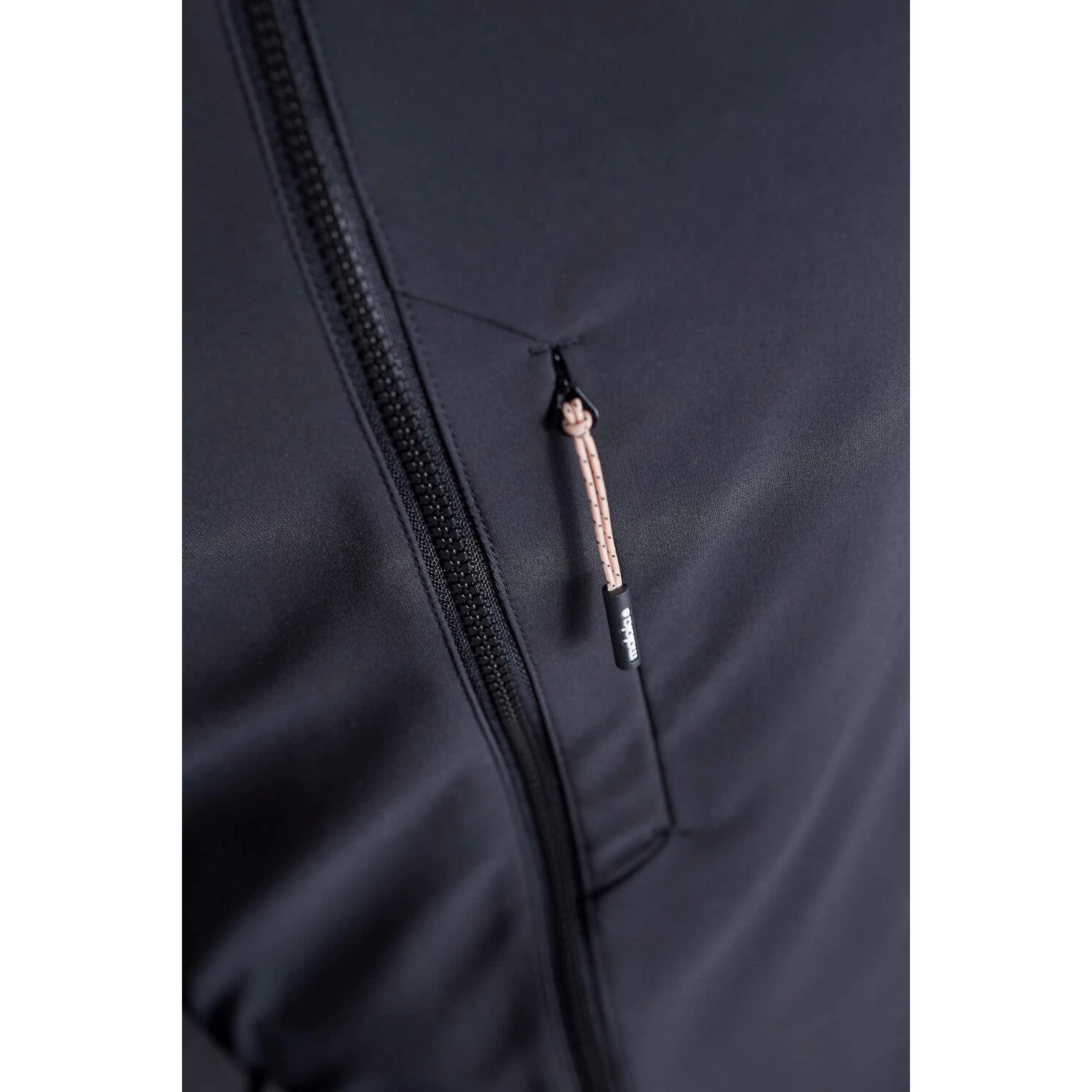 Maloja FarnM. NOS Fahrrad Damenjacke - Night Sky 8325 7 Maloja FarnM. NOS Fahrrad Damenjacke - Night Sky 8325 – Bild 7