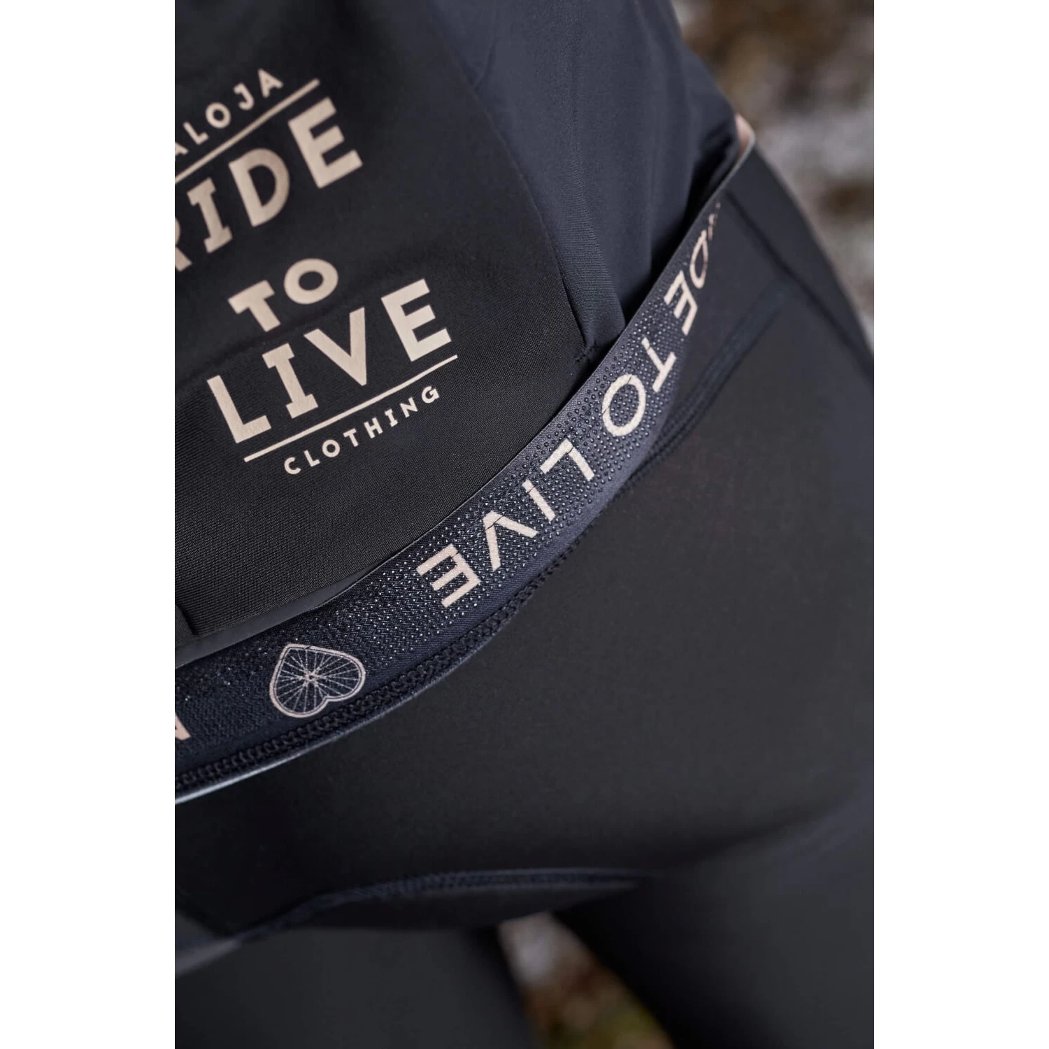 Maloja FarnM. NOS Fahrrad Damenjacke - Night Sky 8325 4 Maloja FarnM. NOS Fahrrad Damenjacke - Night Sky 8325 – Bild 4